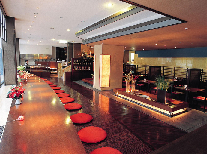Food & Drinks