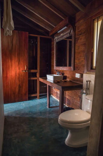 Bathroom 5, Artist Cottages, North Goa