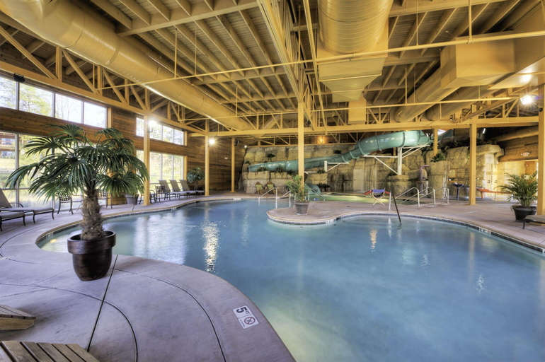 Sport & Beauty 3, Branson Hillside Hotel, Taney