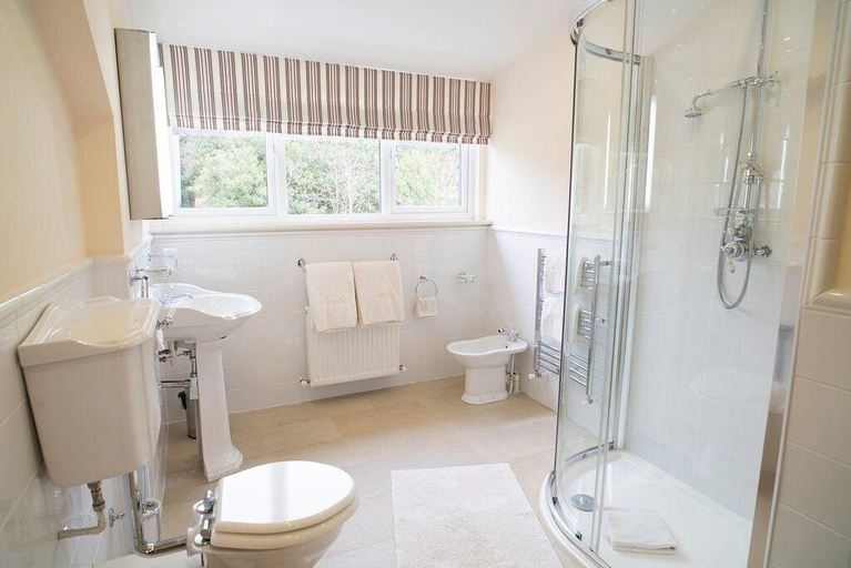 Bathroom 5, Screebe House Adults Only