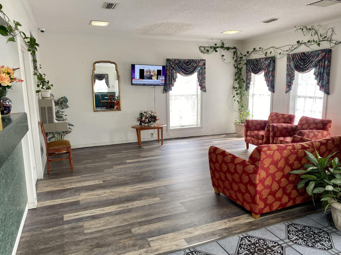 Public Area 3, Motel 6 Marianna, FL, Jackson