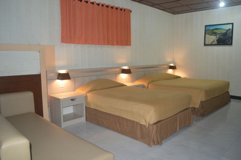 Bedroom 3, Bromo Permai 1 Hotel, Probolinggo