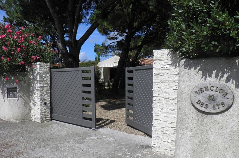 Exterior & Views 1, Villa L'enclos Des Lys, Charente-Maritime