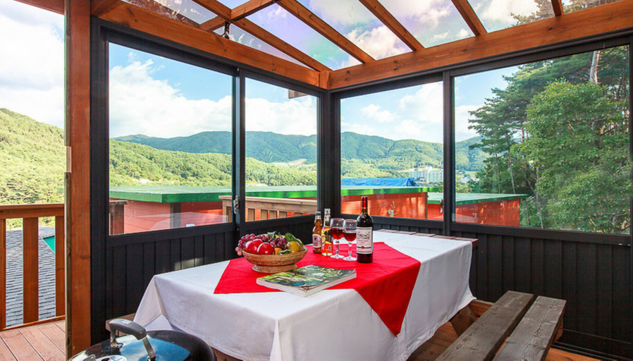 Food & Drinks 4, Castle of Magic Pension, Hoengseong