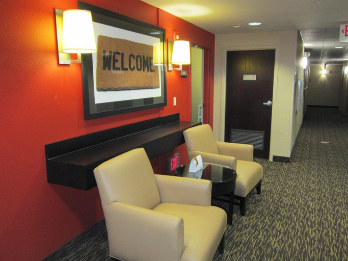 Public Area 2, Extended Stay America Suites Seattle Lynnwood, Snohomish