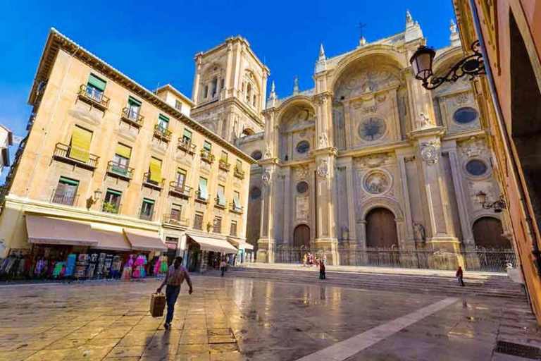 Exterior & Views 2, Charming apartment historic centre Granada 80 m² + balcony, Granada
