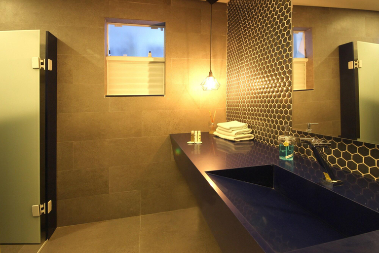 Bathroom 4, Cris Hotel, Florianopolis
