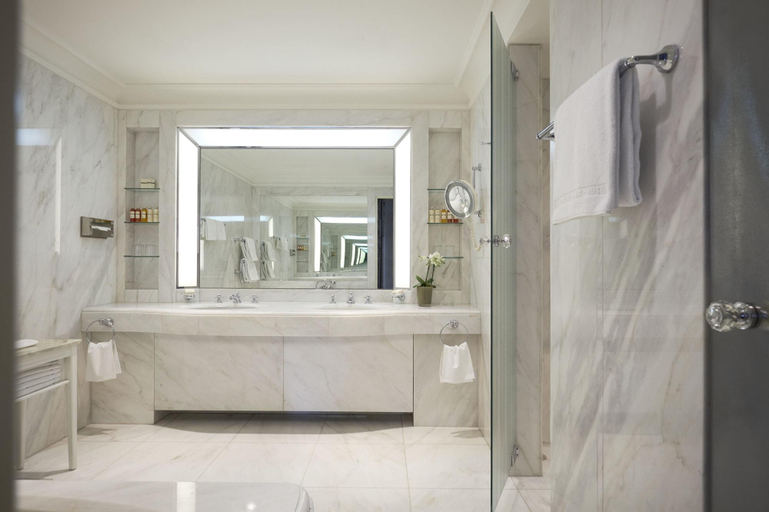 Bedroom 5, Brenner's Park Hotel & Spa , Baden-Baden