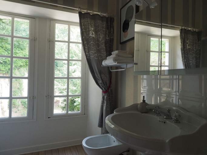 Bathroom 4, Manoir de Beauregard - Cunault, Maine-et-Loire