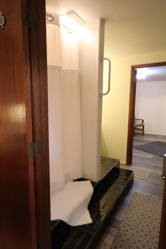 Bathroom 5, Hawaii Island Resort, Hawaii