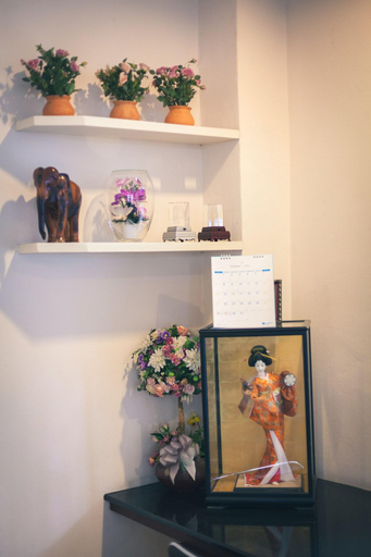 Public Area 2, The Sunrise Residence, Bang Rak