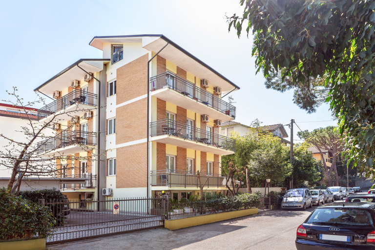Exterior & Views, Villa Maria Apartments nel Cuore di Riccione, Rimini