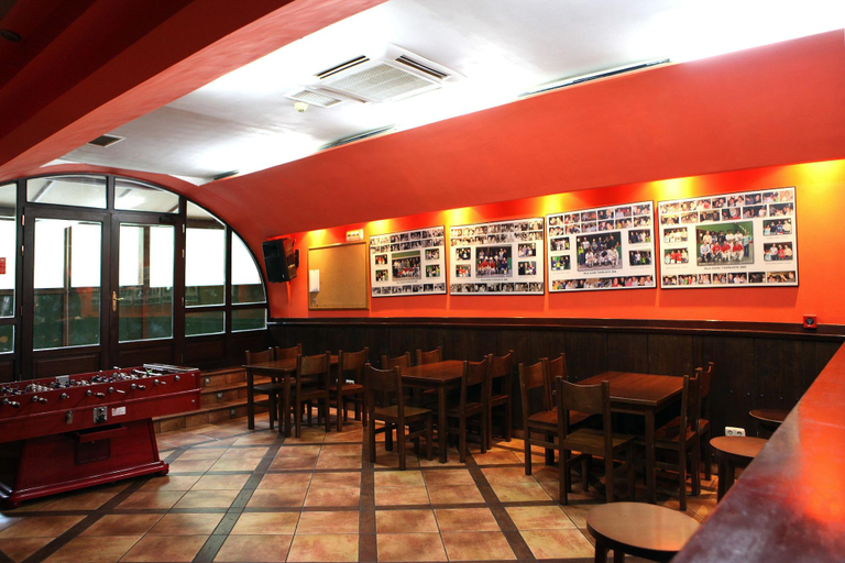 Public Area 3, Hostal Trinkete Antxitonea, Navarra