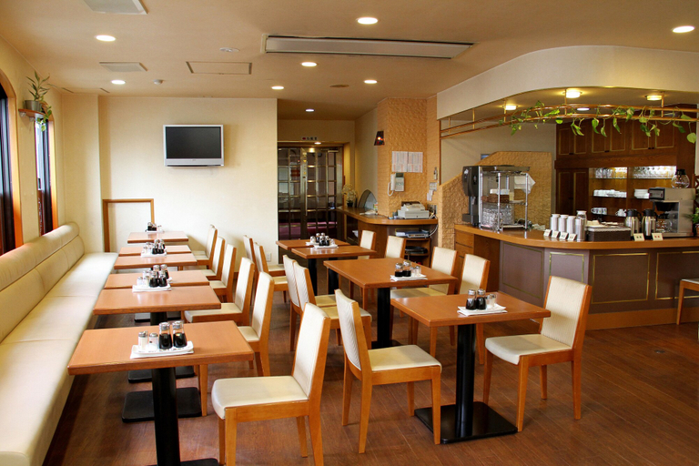 Food & Drinks 4, Hotel Ota, Ōzu