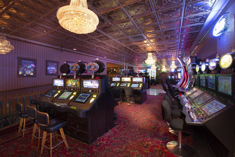 Food & Drinks 5, Prospector Hotel & Gambling Hall, White Pine