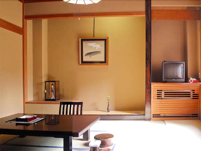 Bedroom 4, Marumine Kanko Hotel, Aizuwakamatsu