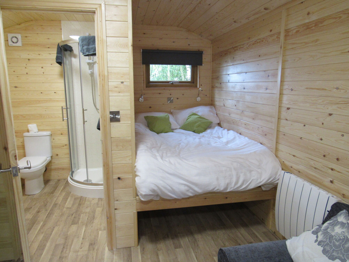 Bedroom 3, Riddings Wood lodges, Derbyshire