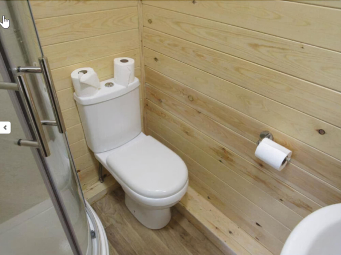 Bathroom 4, Riddings Wood lodges, Derbyshire