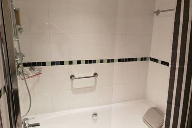 Bathroom 3, Birmingham Ruby, 2 Bedroom Apartment, Birmingham
