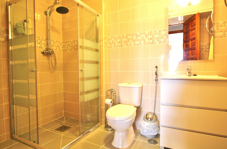 Bathroom, 1026 Apartment Mandarinos, Málaga