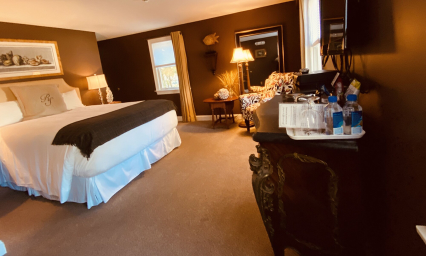 Bedroom 3, Roger Sherman Inn, Fairfield