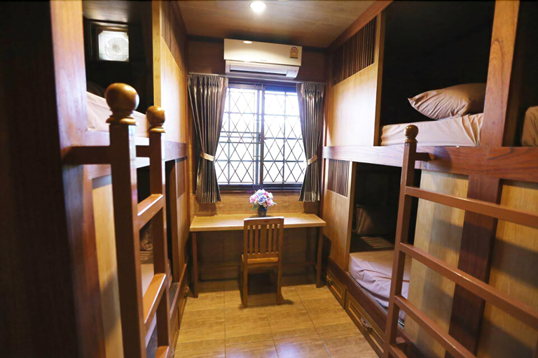 Bedroom 3, Golden Pagoda Hostel, Phra Nakhon