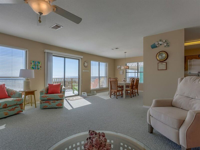 Public Area, Three Shipps by Meyer Vacation Rentals, Baldwin