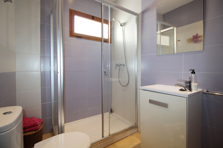 Bathroom 3, 1077 Apartment Paola, Málaga