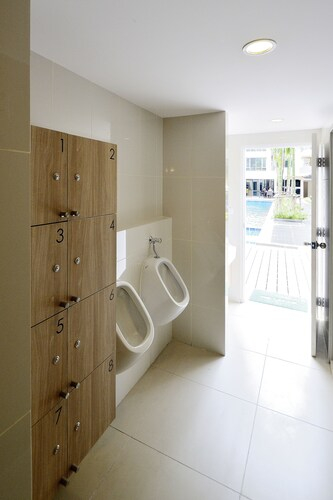 Roomme Hospitality Nang Linchee Branch, Phra Pra Daeng