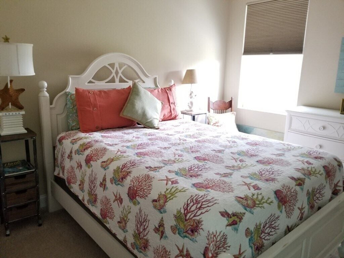 Bedroom 3, Rusty Pelican, Flagler