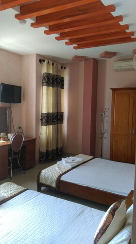 Honey Hotel, Sơn Trà