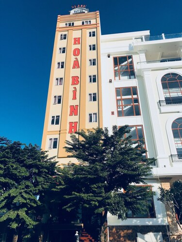 Hoa Binh Hotel, Thanh Khê