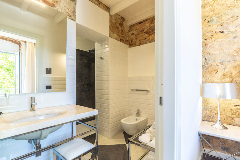 Bathroom 5, Raphael Hotel, Ogliastra