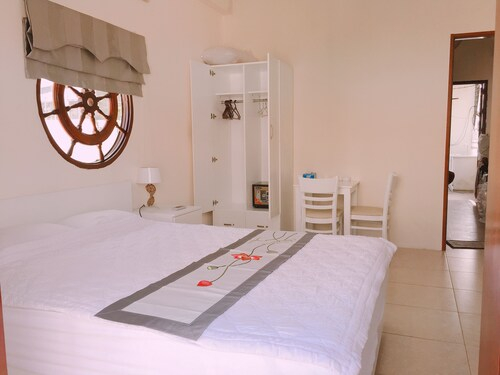 FUJI HOME, Quận 1