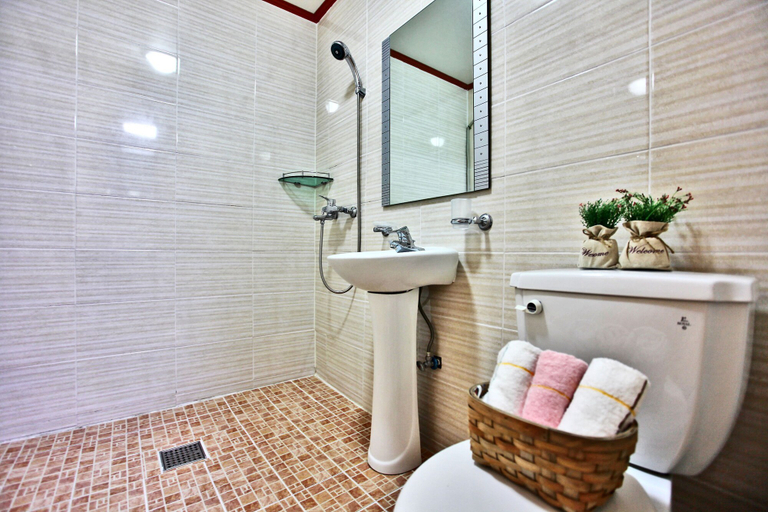 Bathroom 4, Galdae Story Pension, Suncheon