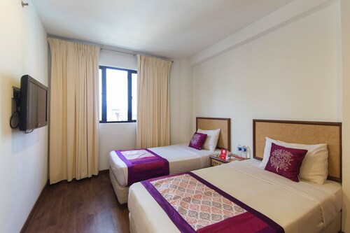 OYO 305 First Business Inn, Kuala Lumpur