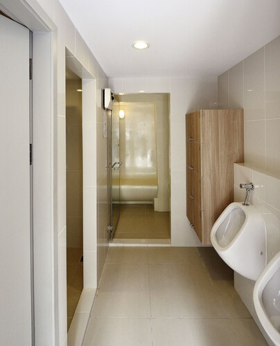 Roomme Hospitality Nang Linchee Branch, Phra Pra Daeng