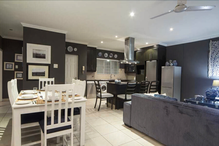 Food & Drinks 5, 9 Sunrise Beach, eThekwini
