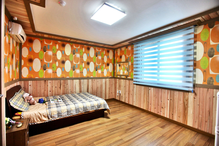 Bedroom 3, Galdae Story Pension, Suncheon