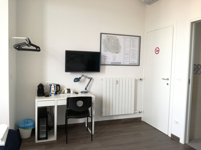 Others 5, Mambo Suites, Bologna