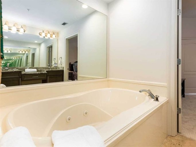 Bathroom 5, Perdido Skye 15 by Meyer Vacation Rentals, Escambia