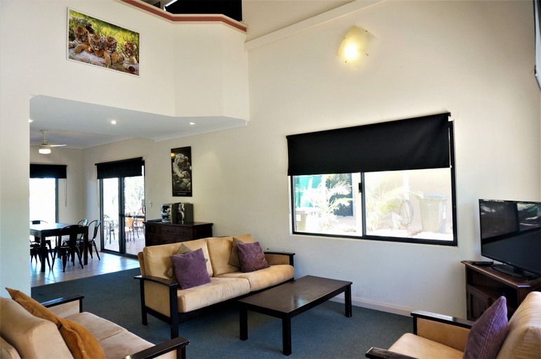 Public Area, Ningaloo Breeze Villa 3, Exmouth