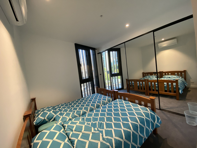 Bedroom 2, New luxury 3bedroom townhouse cityview, Melbourne