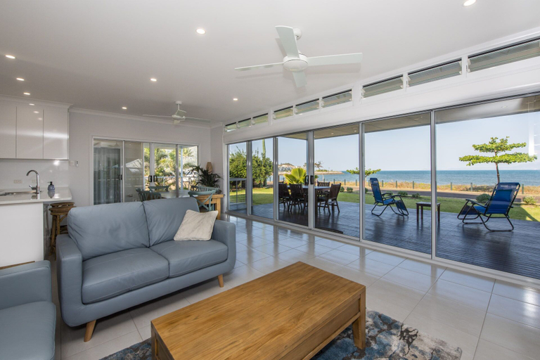 Others 2, Sandy Decks, Magnetic Island
