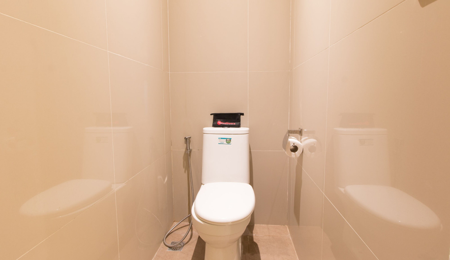 Bathroom 3, RedDoorz @ General Segundo Avenue Laoag, Laoag City