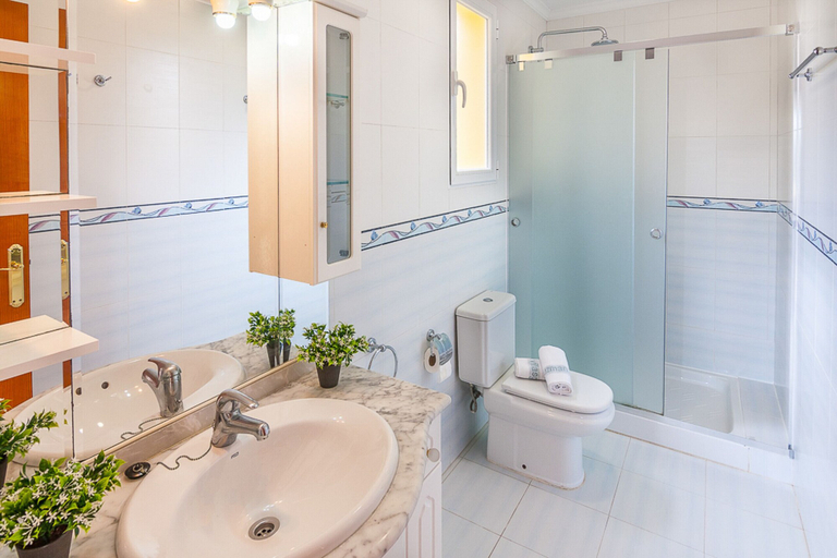 Bathroom 3, Stefka, Alicante
