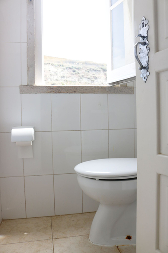 Bathroom 4, Green Element Guesthouse, Almada