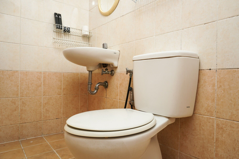 Affordable 1BR Mediterania Gajah Mada Apartment By Travelio, West Jakarta
