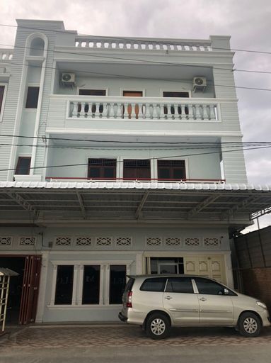 RedDoorz near CitraLand Gama City Medan, Medan