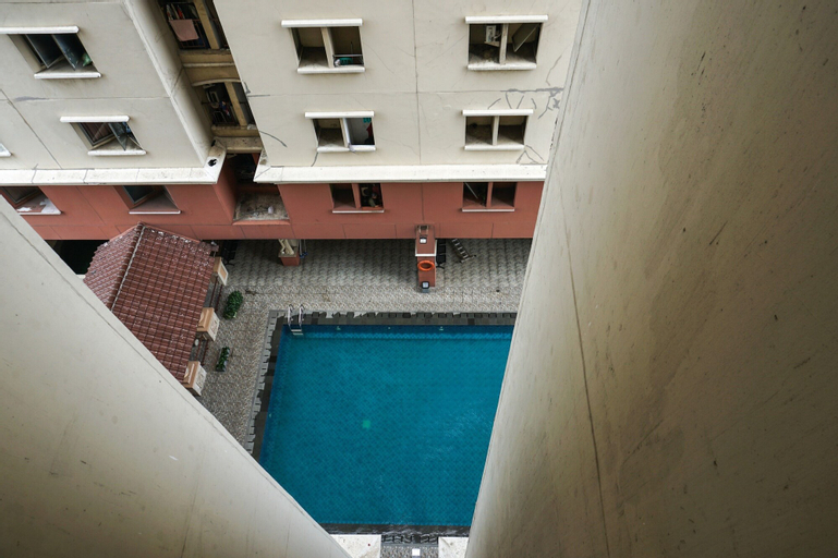 Affordable 1BR Mediterania Gajah Mada Apartment By Travelio, West Jakarta